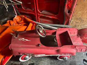 Rara auto a pedali Vintage FIRE DEPT. Da restauro