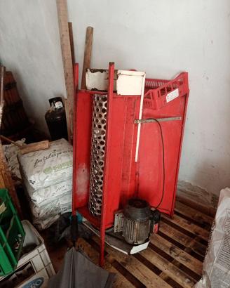 Pigia diraspatrice elettrica per uva