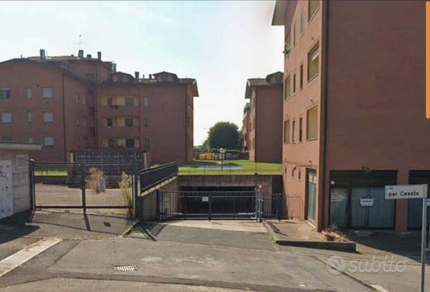 Box singolo a 2 passi dalla stazione