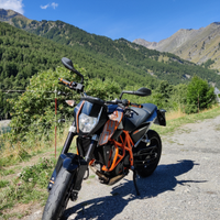 KTM Duke 690