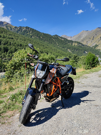 KTM Duke 690