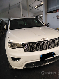 Jeep grand cherokee overland