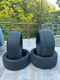 Pneumatci Pirelli pzero Audi RS3 8y