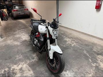 Benelli bn302 per passaggio a moto più grande