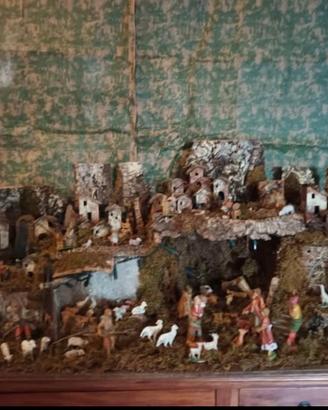 PRESEPE 113x57 x H 50 cm con statuine e luci