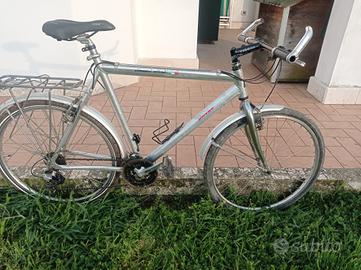 bicicletta Mountain bike 