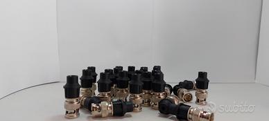 Connettore  BNC maschio