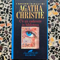 Libro Agatha Christie “C’è un cadavere in…”