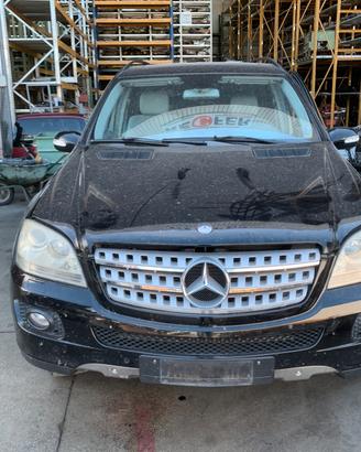 MERCEDES ML 3.0 D - ANNO 2006 - PER RICAMBI