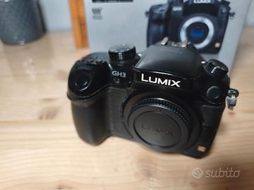 Panasonic Lumix GH3 Mirrorless Micro 4/3 body