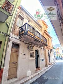 Bilocale locato Piazza della Regione