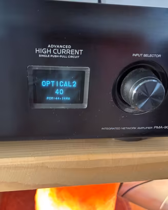 Denon PMA-900HNE – Amplificatore stereo + streamer