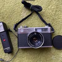 Macchina fotografica YASHICA MG-1