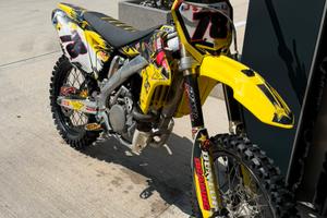Suzuki rmz 250