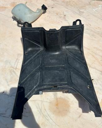 pezzi per piaggio nrg/typhoon/aprilia sr factory