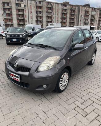 Toyota Yaris 1.0 5 porte Sol