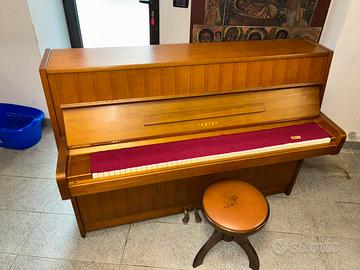 Pianoforte Yamaha verticale Giappone 1972