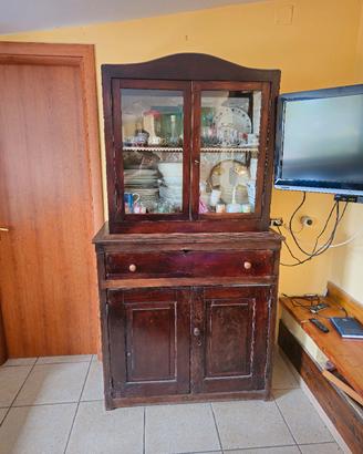 credenza di fine 800