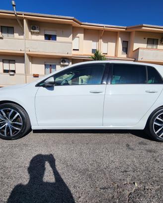 Golf 7  Allstar - Diesel 1.6  110CV