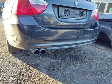 Paraurti posteriore BMW 330 del 2005