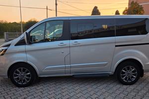 Ford Tourneo Custom 2.0 185CV Titanium 9 posti