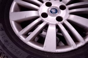 4 cerchi in lega e gomme 185/65 R15 Grande Punto