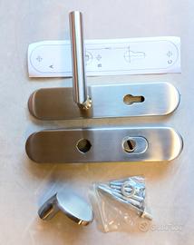 set maniglia pomolo su placca di sicurezza finitur