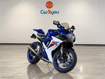 SUZUKI GSX R 600