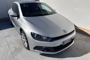 Volkswagen Scirocco 2.0 TDI 140CV DPF DSG