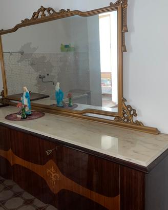 Mobile buffet con specchio