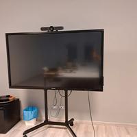 Monitor smart Samsung 75” con carrello e webcam