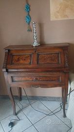 Scrittoio antico in legno massello