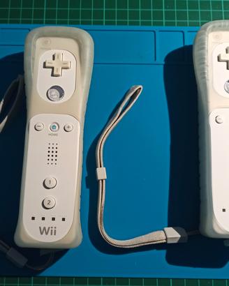 2 telecomandi controller remote Nintendo Wii 