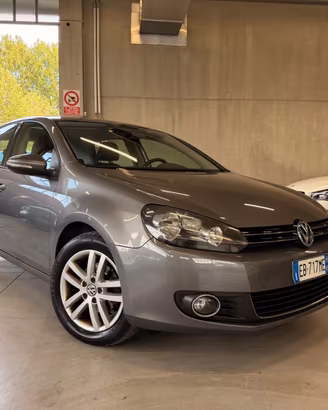 Volkswagen Golf 1.6 TDI DPF DSG 5p. Highline
