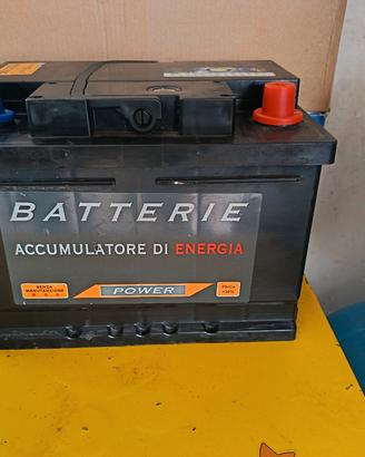 batteria auto 60  A 12 v 