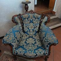 due poltrone e divano vintage 