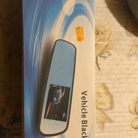 specchio retrovisore con telecamera