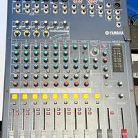 Mixer Yamaha MG124CX