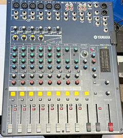 Mixer Yamaha MG124CX