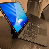 apple ipad air 13 M3 128 gb + magic keyboard