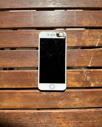 iPhone 6 con schermo rotto