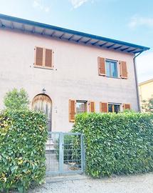 Cielo/Terra Indip. di mq 120 con giardino U/776