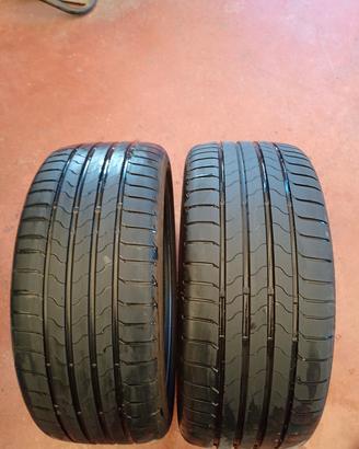 Bridgestone 245 40 19 98Y