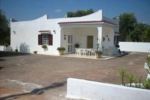 Ostuni br villa con trullo