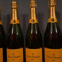 Champagne Veuve Clicquot brut 0.75L