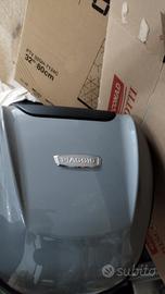 Bauletto Piaggio Medley Grigio con staffe scooter