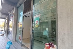 Locale commerciale tra C.so Gelone e P.zza Adda