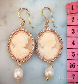 Orecchini cameo e perle