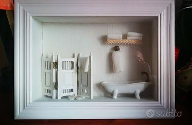 Quadro vetrinetta da parete in legno arredato bagn