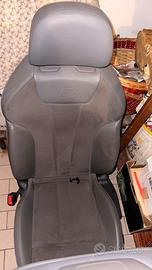 Sedili e Interni Audi A4 S-Line B9 Restyling